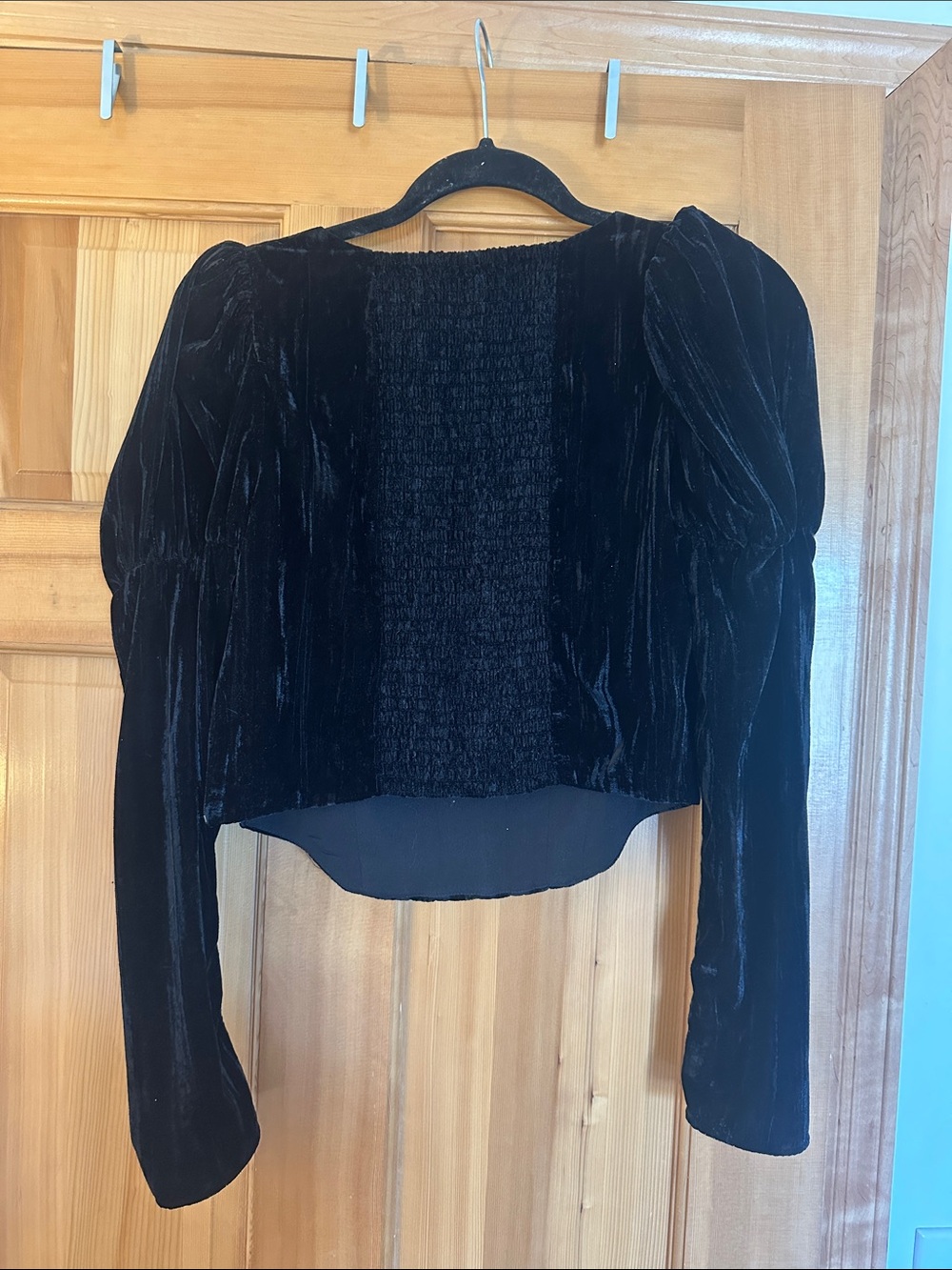 Black WAYF Avalon puff sleeve velvet bustier top - Picture 4 of 4